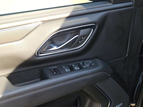 Certified 2023 GMC Yukon AT4 w/ AT4 Premium Plus Package AWD/4WD image 9