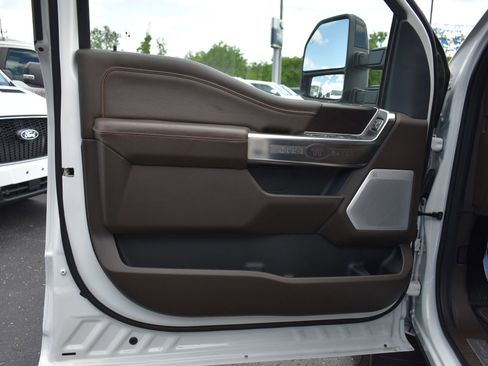 New 2026 Ford F350 King Ranch w/ FX4 Off-Road Package AWD/4WD image 11
