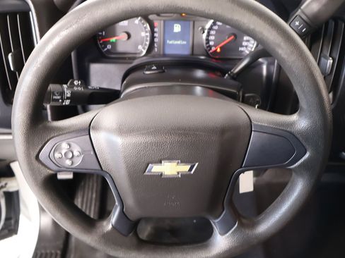 Used 2019 Chevrolet Silverado 2500 W/T RWD image 3