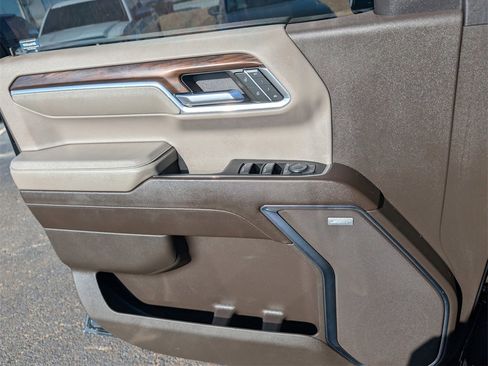 Used 2023 GMC Sierra 1500 SLT w/ SLT Premium Package image 21