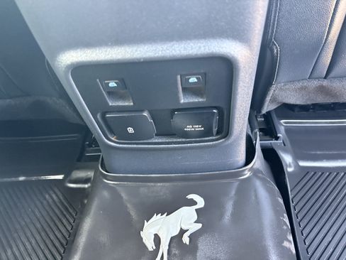 Used 2024 Ford Bronco Outer Banks w/ Sasquatch Package AWD/4WD image 9