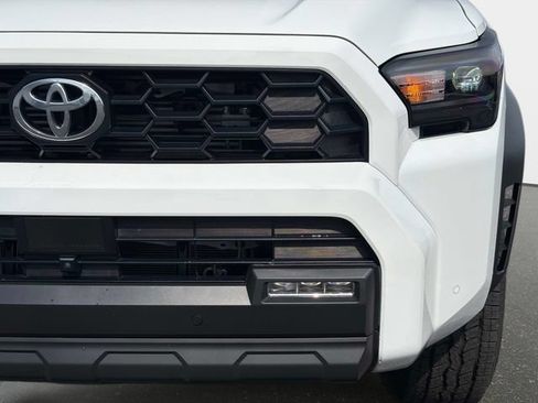 Used 2026 Toyota 4Runner 4WD image 9