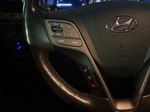 Used 2017 Hyundai Santa Fe Limited FWD image 15