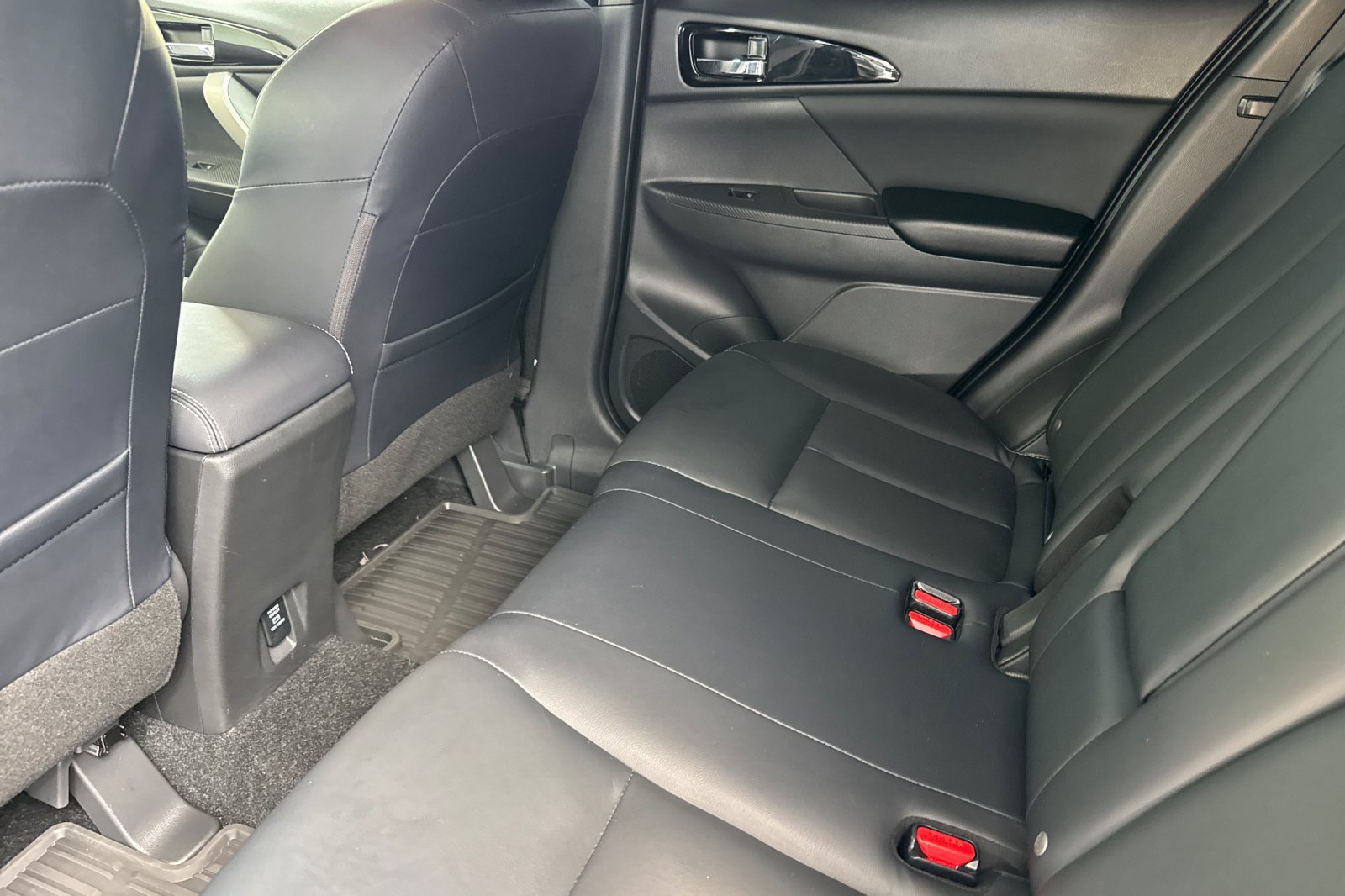 Used 2023 Mitsubishi Eclipse Cross SE AWD/4WD image 12