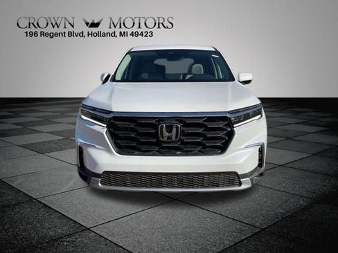New 2025 Honda Pilot EX-L image 2