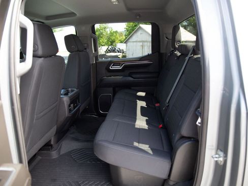 Used 2023 Chevrolet Silverado 1500 LT Trail Boss AWD/4WD image 22