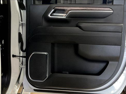 Used 2024 Chevrolet Silverado 2500 LTZ w/ LTZ Plus Package image 37