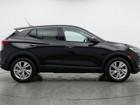 Used 2025 Buick Encore GX Preferred FWD image 11