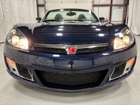 Used 2007 Saturn Sky Red Line RWD image 2