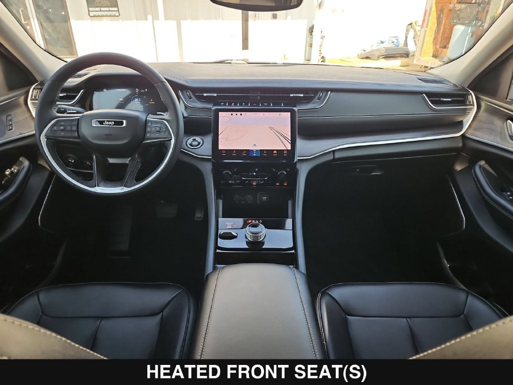 Used 2023 Jeep Grand Cherokee L Limited AWD/4WD image 20