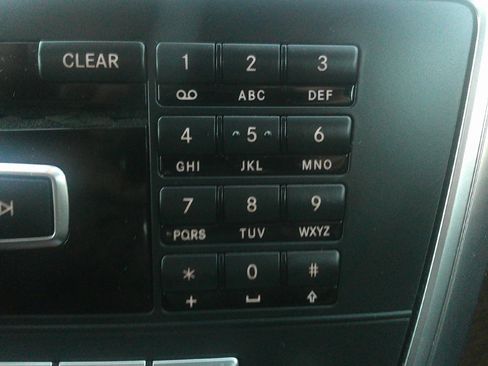 Used 2014 Mercedes-Benz GL 450 4MATIC image 11