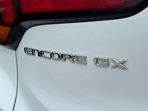 Used 2025 Buick Encore GX Preferred FWD image 12