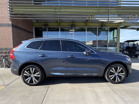 Used 2023 Volvo XC60 B5 Plus w/ Protection Package Premier image 9