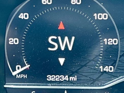 Used 2023 GMC Yukon XL Denali image 24