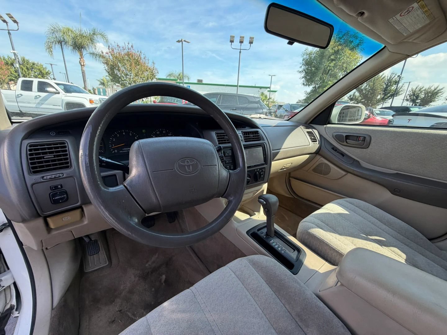 Used 1999 Toyota Avalon XL FWD image 19
