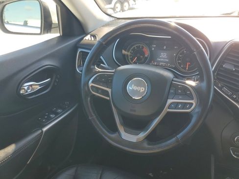 Used 2021 Jeep Cherokee Limited image 7