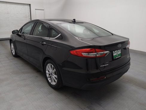 Used 2019 Ford Fusion SE image 5