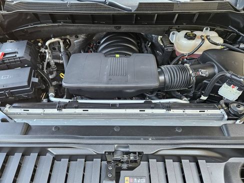 Used 2025 Chevrolet Silverado 1500 LT RWD image 23
