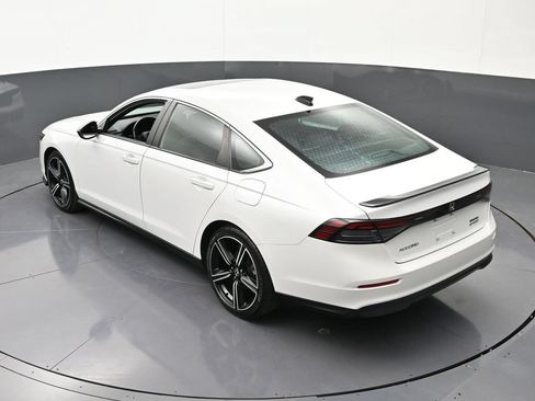 Used 2023 Honda Accord Sport image 18
