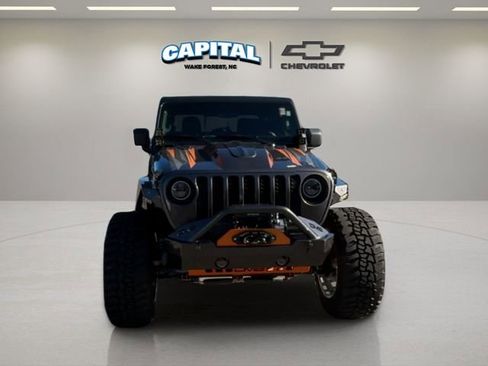 Used 2022 Jeep Gladiator Sport image 8