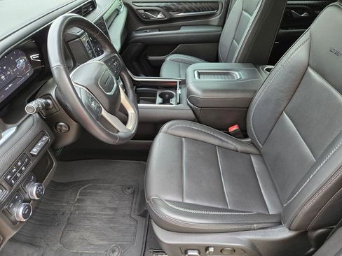 Used 2022 GMC Yukon Denali image 11