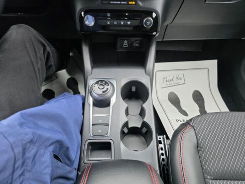 New 2026 Ford Escape ST-Line w/ Tech Pack #1 image 13