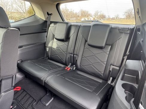 Used 2024 Volkswagen Atlas SE image 14