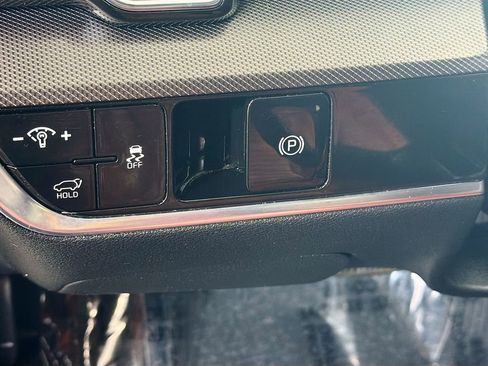 Used 2023 Kia Sportage SX image 12