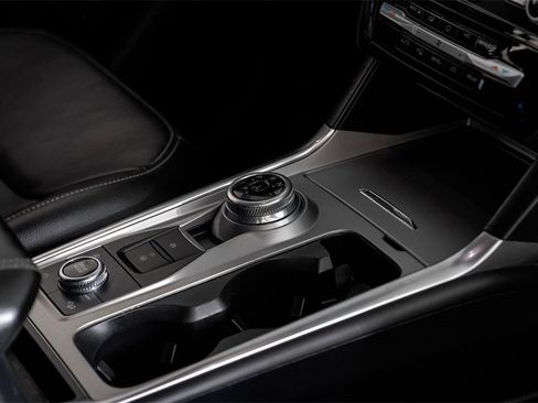 Used 2021 Ford Explorer Limited w/ Equipment Group 301A image 23