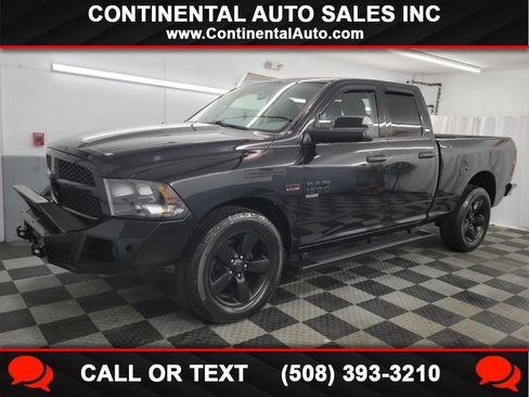 Used 2019 RAM 1500 Express w/ Express Value Package image 1