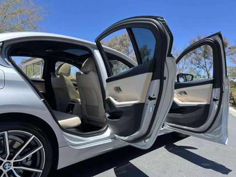 Used 2020 BMW 330i Sedan w/ Convenience Package RWD image 58