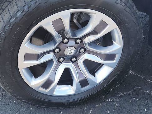Used 2024 RAM 1500 Limited AWD/4WD image 4