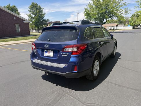 Used 2016 Subaru Outback 2.5i Premium AWD/4WD image 6
