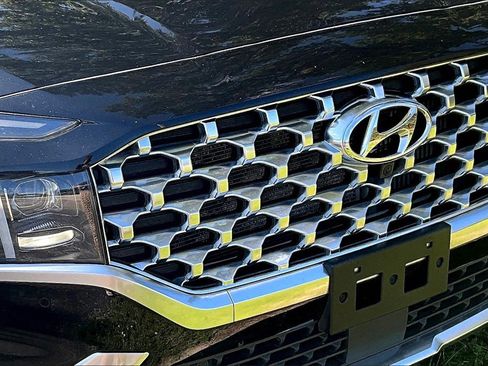 Used 2023 Hyundai Santa Fe Limited image 29