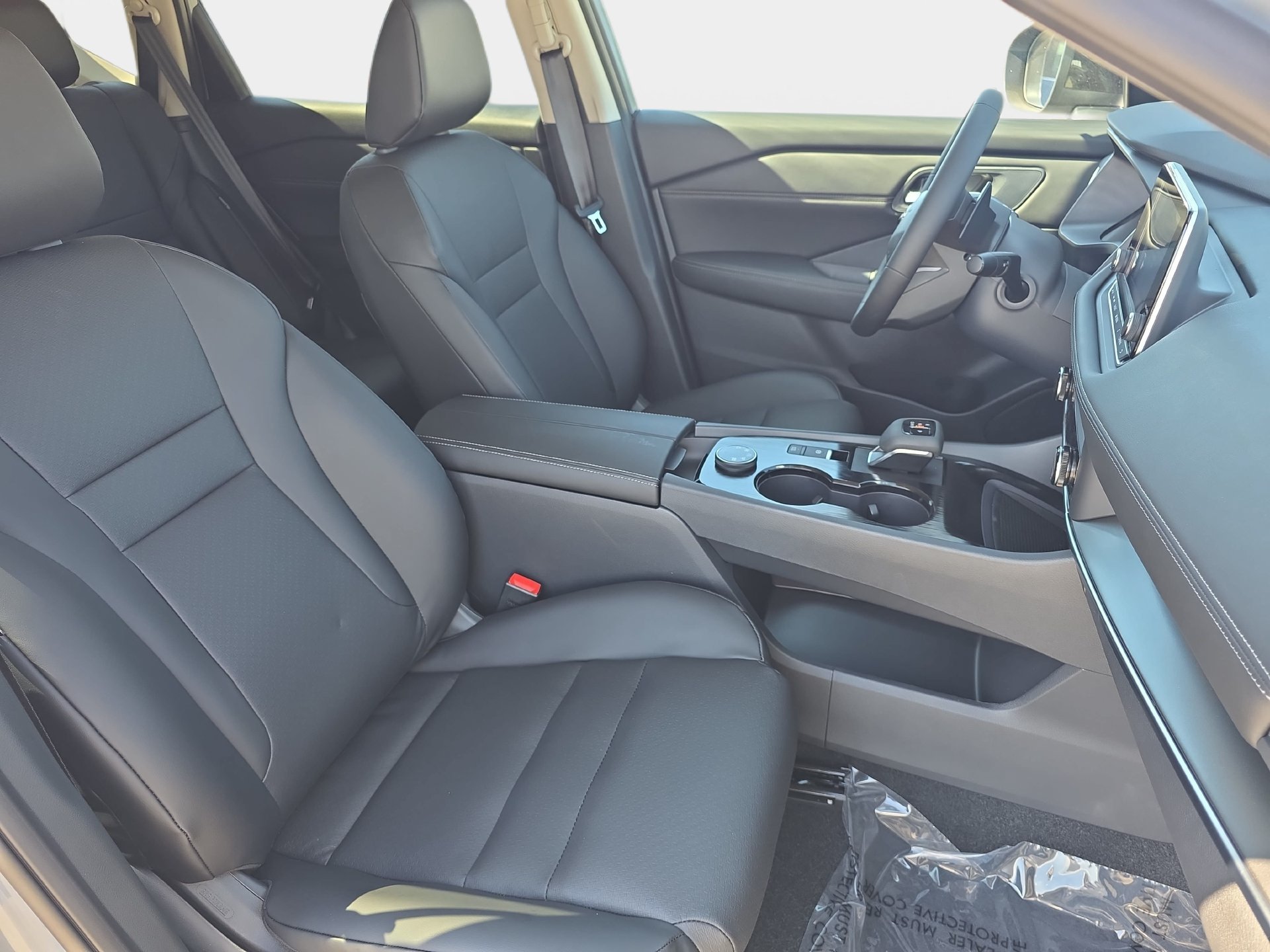 New 2026 Nissan Rogue Dark Armor AWD/4WD image 10