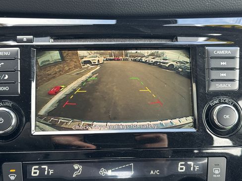 Used 2021 Nissan Rogue Sport SV image 19