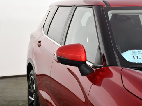 Used 2024 Mitsubishi Outlander SE AWD/4WD image 14