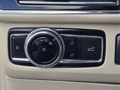 Used 2021 Lincoln Navigator Reserve AWD/4WD image 20