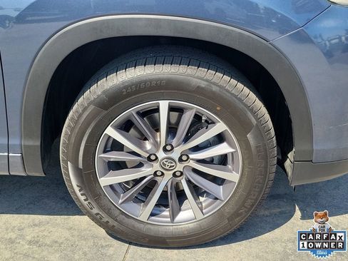 Used 2017 Toyota Highlander XLE FWD image 5