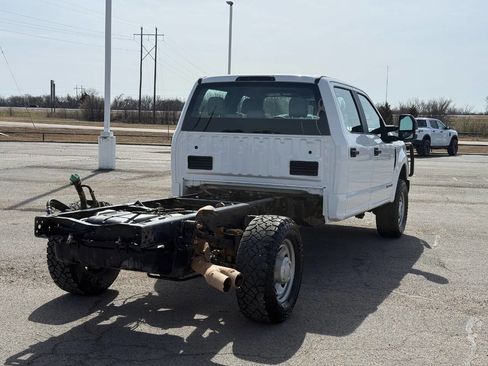 Used 2019 Ford F350 XL w/ Power Equipment Group image 5