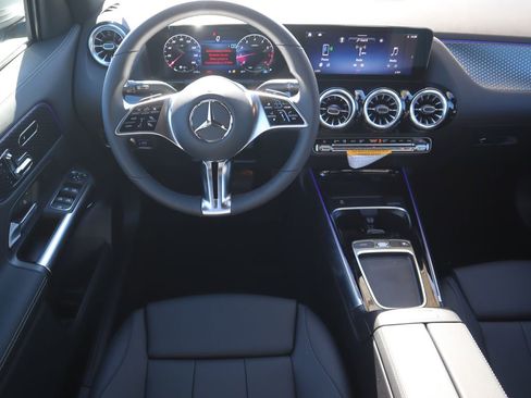 New 2026 Mercedes-Benz GLA 250 image 11