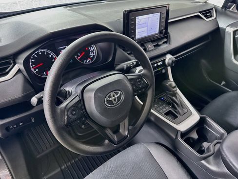 Used 2021 Toyota RAV4 LE w/ Carpet Mat Package (TMS) image 10