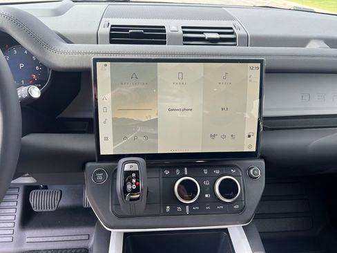 New 2026 Land Rover Defender 110 S image 13