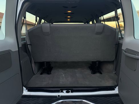 Used 2013 Ford E-350 and Econoline 350 XLT image 24