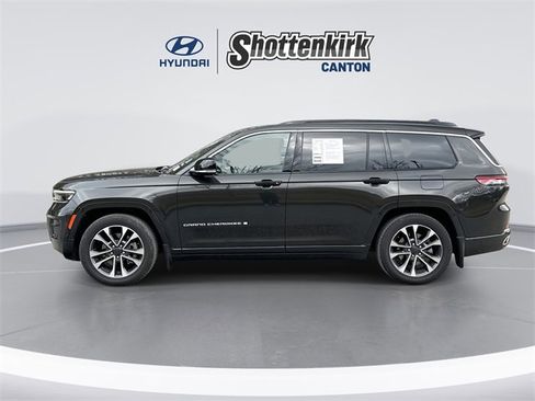 Used 2024 Jeep Grand Cherokee L Overland w/ Advanced Protech Group III image 5
