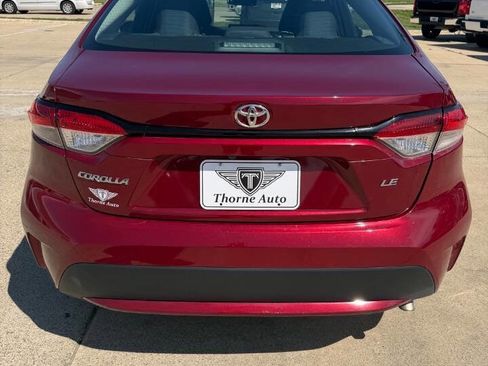 Used 2022 Toyota Corolla LE w/ Carpet Mat Package (TMS) FWD image 6