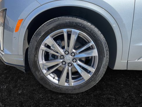 Certified 2025 Cadillac XT6 Premium Luxury w/ Platinum Package AWD/4WD image 15