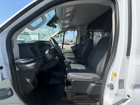 Used 2025 Ford Transit 250 Low Roof w/ Exterior Upgrade Package RWD image 9