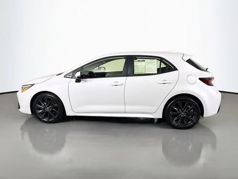 Used 2023 Toyota Corolla XSE FWD image 4