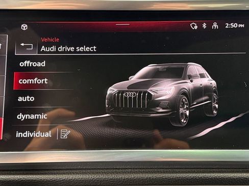 Used 2023 Audi Q3 2.0T Premium Plus w/ Premium Plus Package image 23